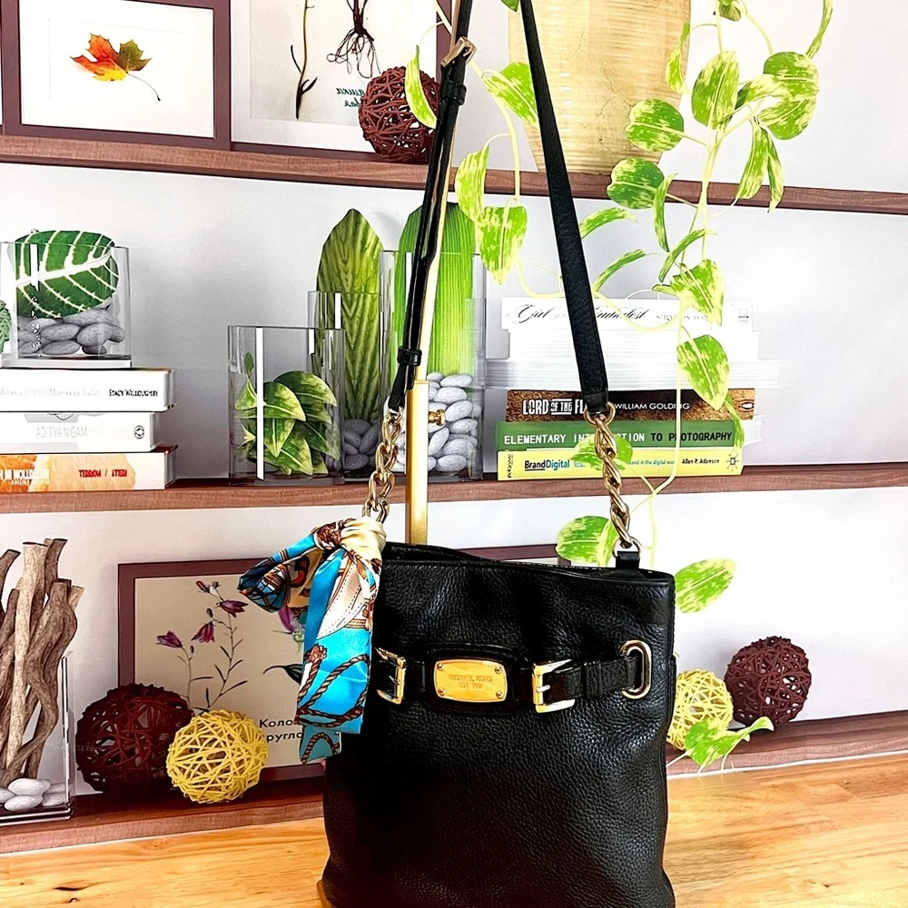 Michael Kors Hamilton Black Pebbled Leather Crossbody Bag - Picture 7 of 11